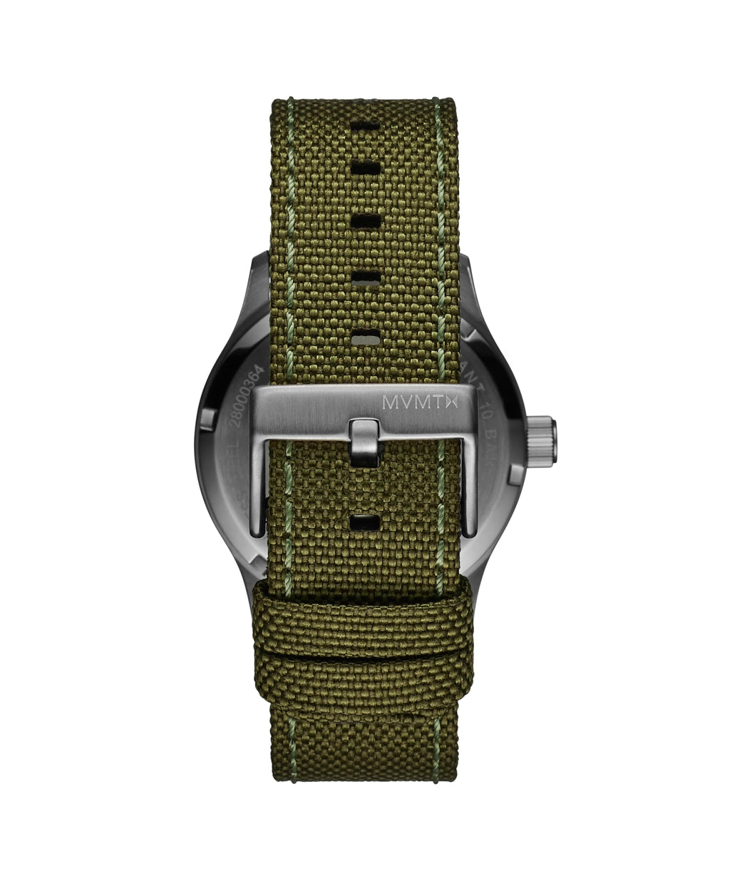 Men's 3 Hand Stainless Steel Nylon Strap Watch 41mm D944